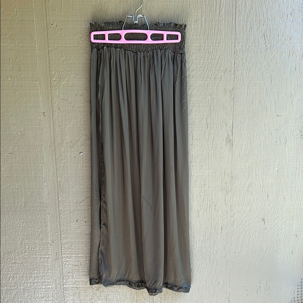 Olive Green Aerie Pleated Maxi Skirt with Elastic Waist Band NWT Small